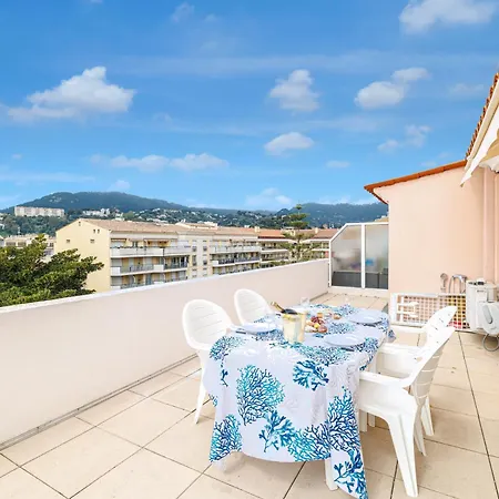 904 - Rooftop In Center, 100m Away דירה *